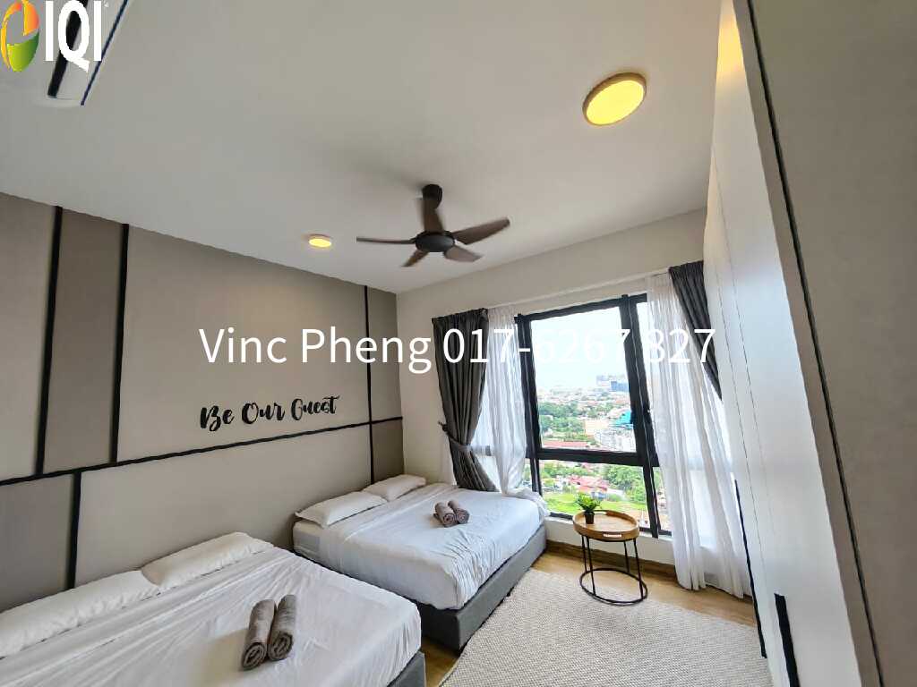 HOT DEAL! FULLY RENOVATED CITY VIEW Condo @  Apple Residence  image