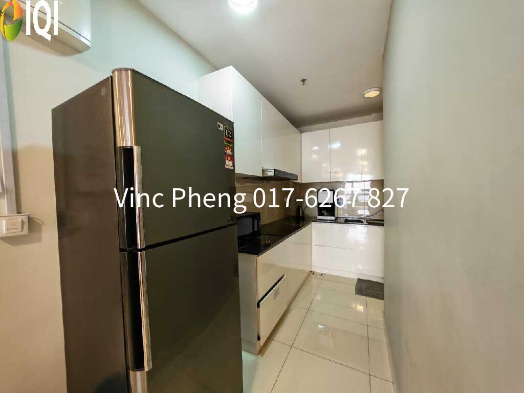 HOT DEAL! FULLY RENOVATED CITY VIEW Condo @  Apple Residence  image