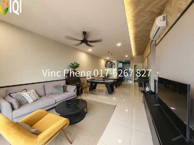 HOT DEAL! FULLY RENOVATED CITY VIEW Condo @  Apple Residence 