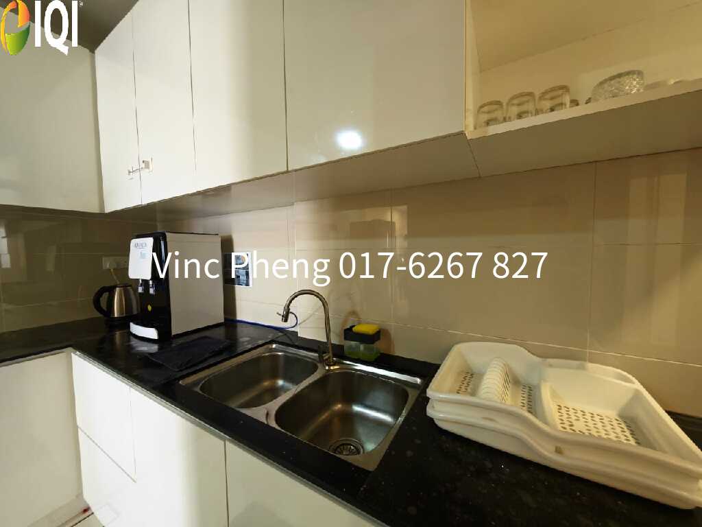 HOT DEAL! FULLY RENOVATED CITY VIEW Condo @  Apple Residence  image
