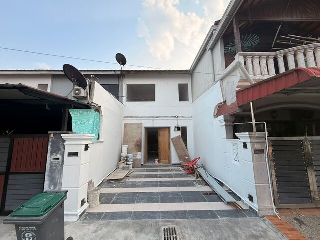 Taman Damai Jaya 2 Sty Low Cost,Jalan Makmur,Skudai,Renovated,Extend image