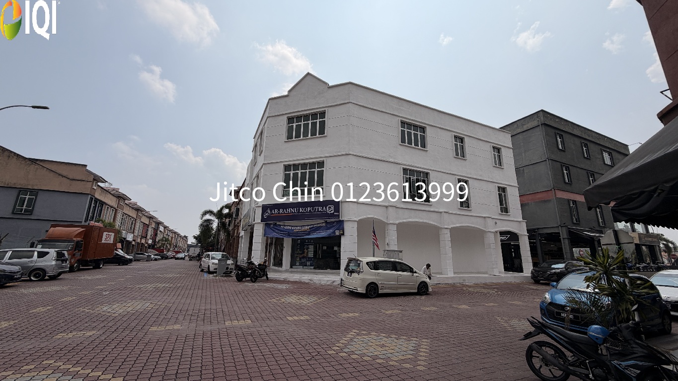 3000sf Corner Shop office 1st floor Rent Pusat Bandar Senawang Seremban image