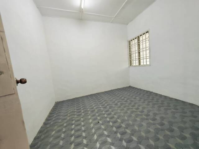 Taman Sri Pulai 1 Sty Low Cost,Jalan Lumpit,Skudai,Renovated,Extend image