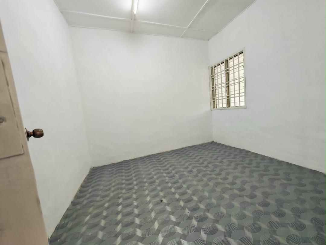 Taman Sri Pulai 1 Sty Low Cost,Jalan Lumpit,Skudai,Renovated,Extend image