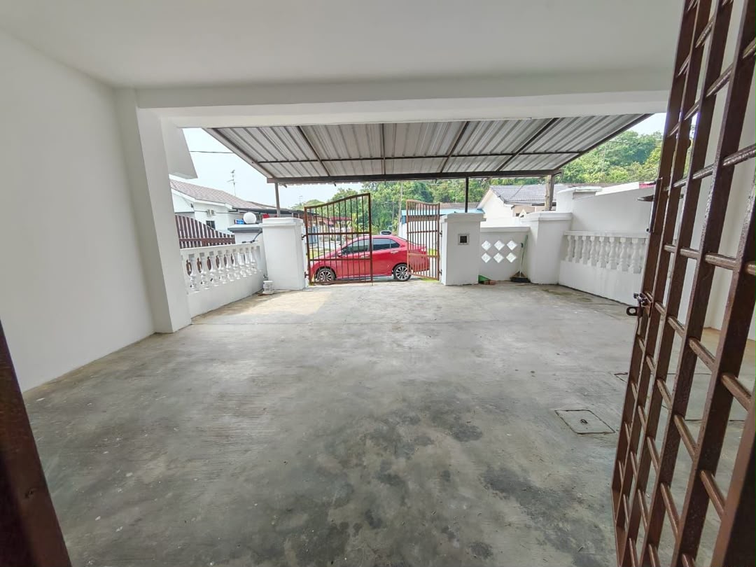 Taman Sri Pulai 1 Sty Low Cost,Jalan Lumpit,Skudai,Renovated,Extend image