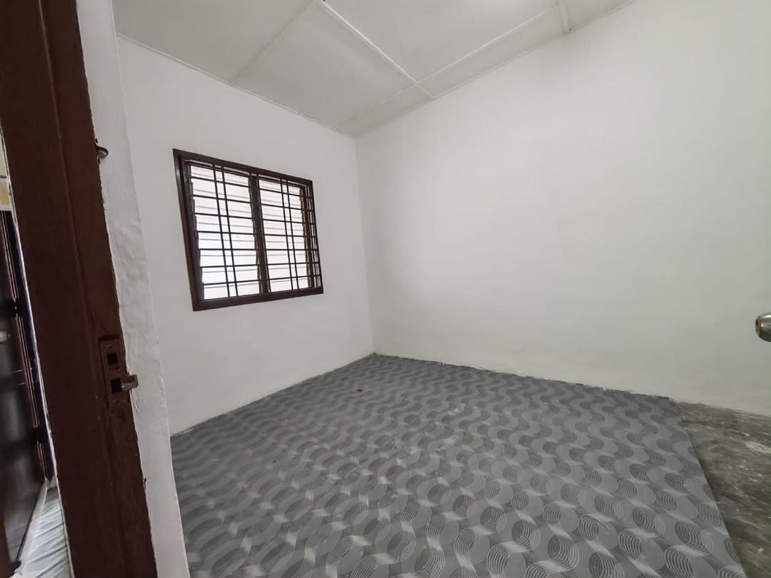 Taman Sri Pulai 1 Sty Low Cost,Jalan Lumpit,Skudai,Renovated,Extend image