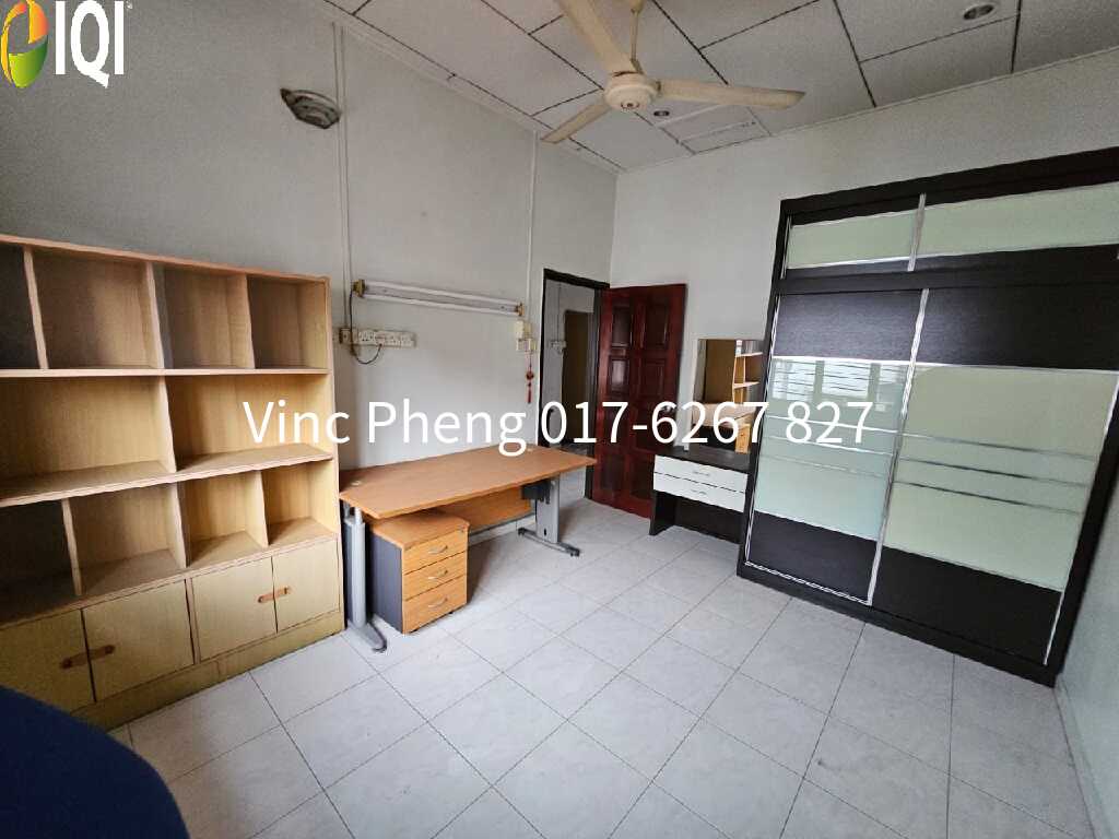RM1,500 ONLY! SPACIOUS 5BR 2-Storey Terrace Opposite Lotus Cheng image