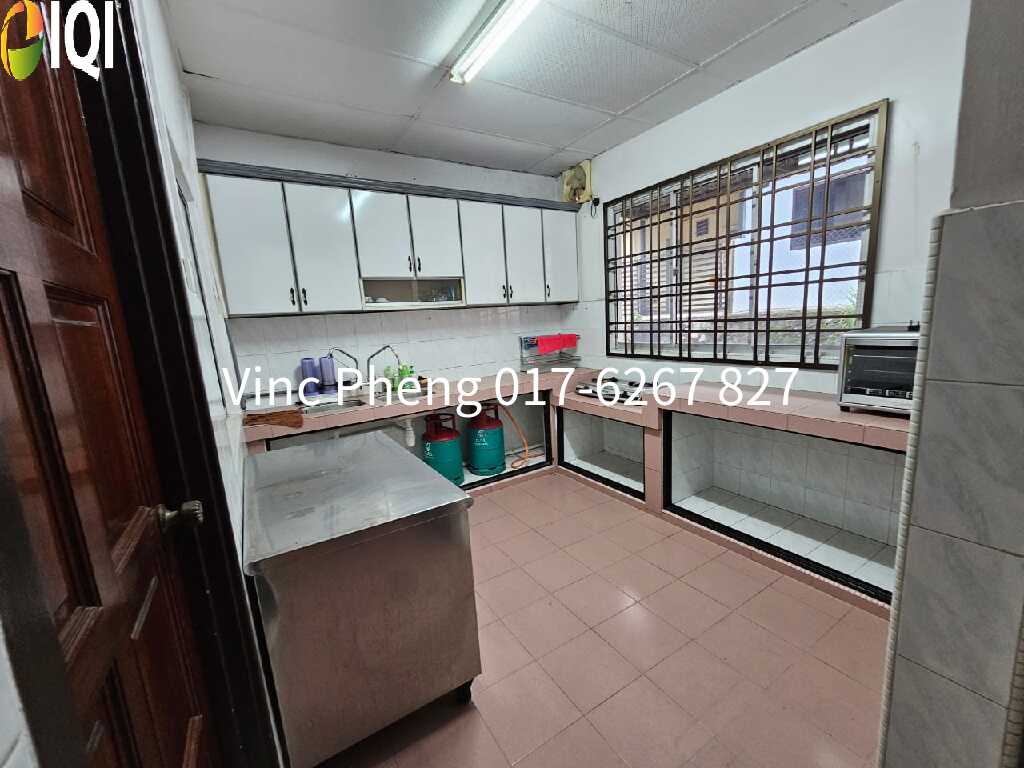 RM1,500 ONLY! SPACIOUS 5BR 2-Storey Terrace Opposite Lotus Cheng image