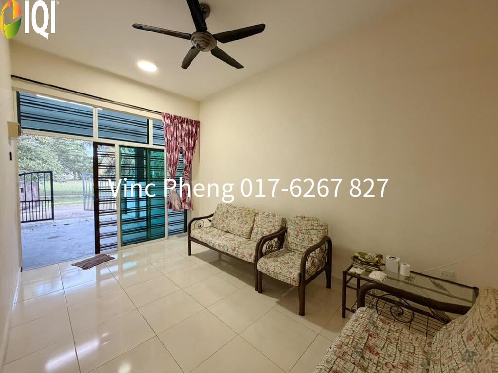 RM278K FREEHOLD! Huge Land Facing Padang @ Taman Rembia Utama image