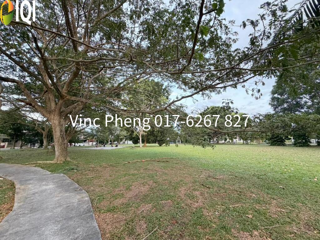 RM278K FREEHOLD! Huge Land Facing Padang @ Taman Rembia Utama image