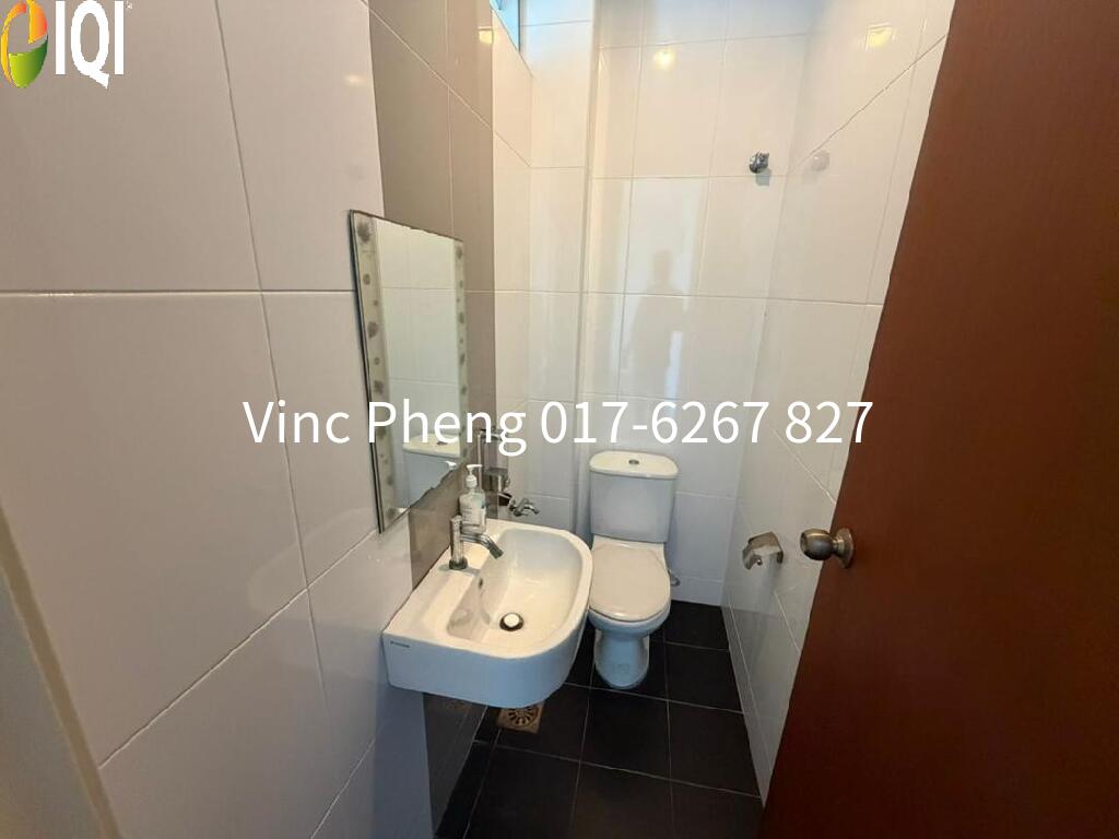 RARE 3,184sqft FREEHOLD Superlink @ Laman Klebang  image
