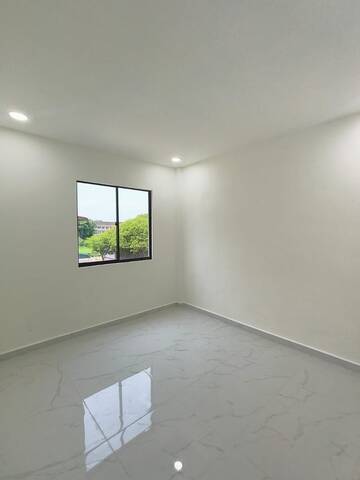 Taman Megah Medium Cost Flat,Low Floor,Pontian,Renovated,Full Loan image