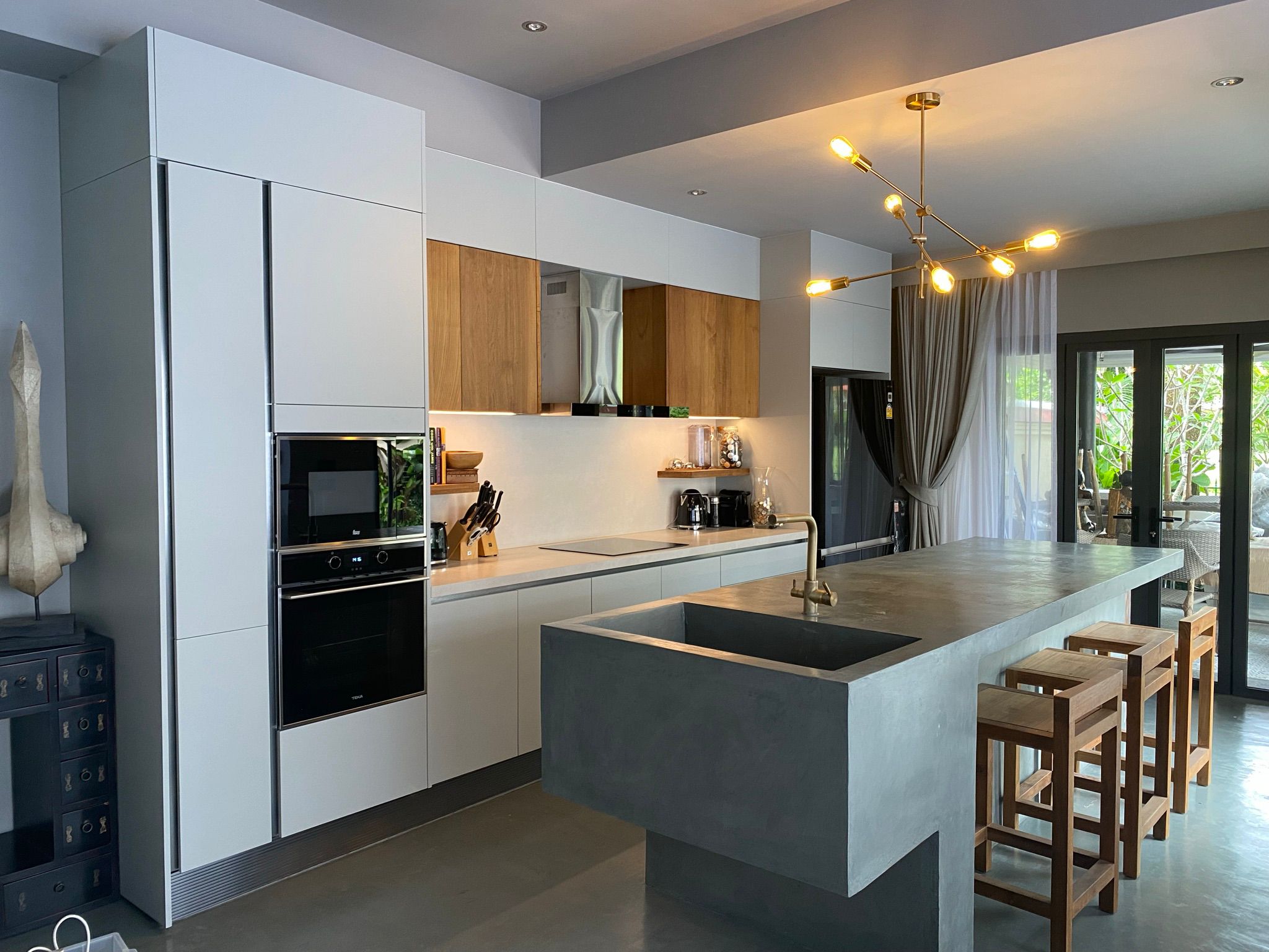 FURNISHED 4-BEDROOM VILLA FOR SALE IN LAGUNA VILLAGE image