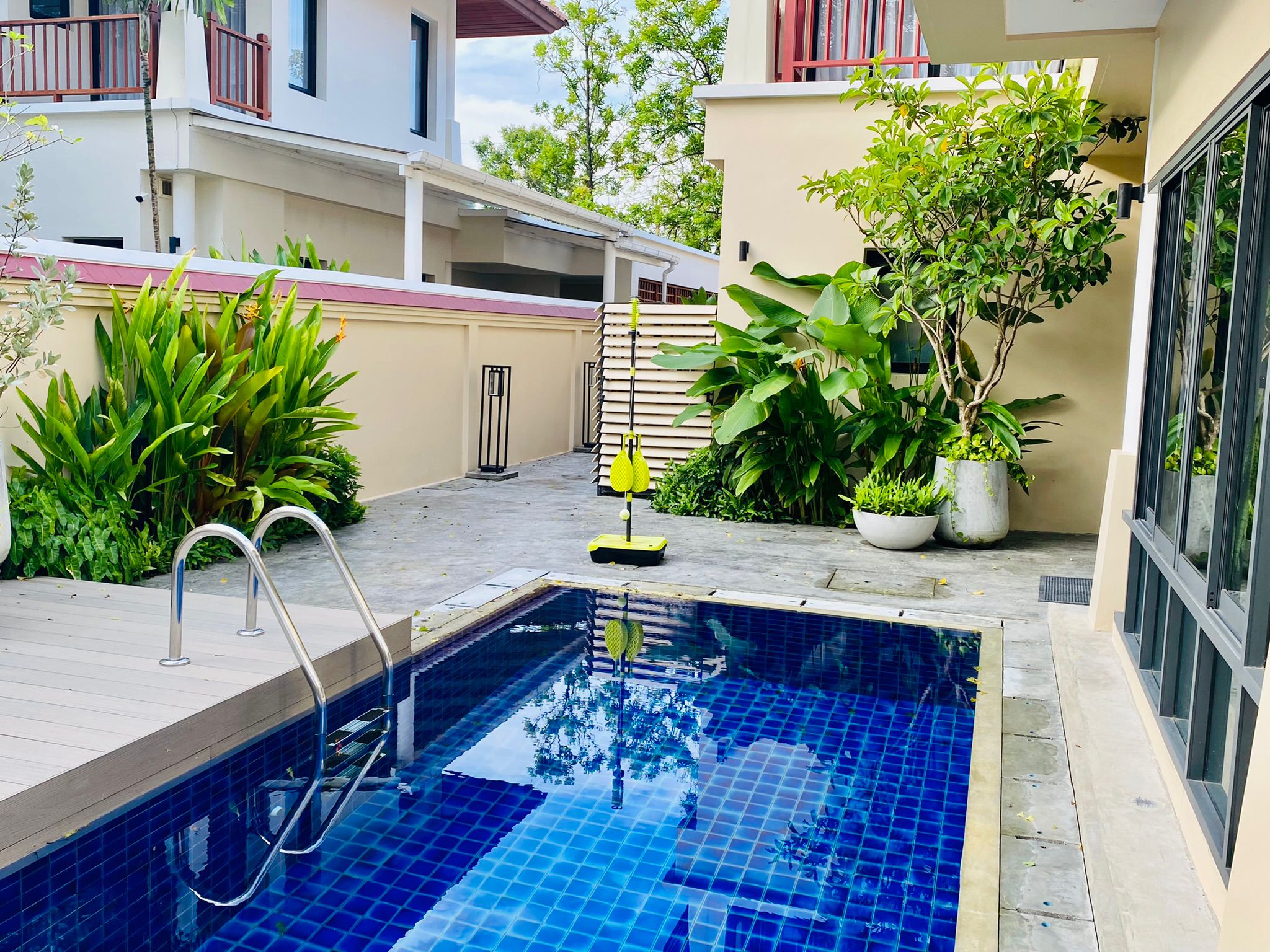 FURNISHED 4-BEDROOM VILLA FOR SALE IN LAGUNA VILLAGE image