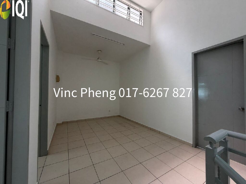 BELOW BANK VALUE RM439K! SPACIOUS 4BR FREEHOLD @ Bertam Putra image