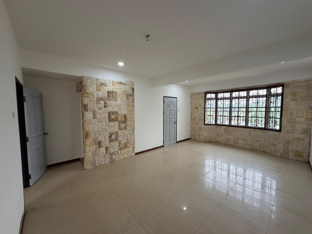Bandar Bestari Perdana 2 Sty Terrace,Jalan Ixora,Pasir Gudang,Renovated image