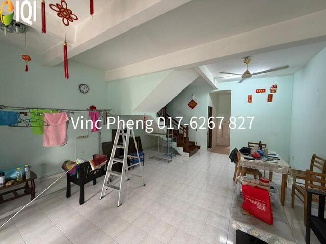 SPACIOUS Refurbished Double Storey Terrace @ Batu Berendam image