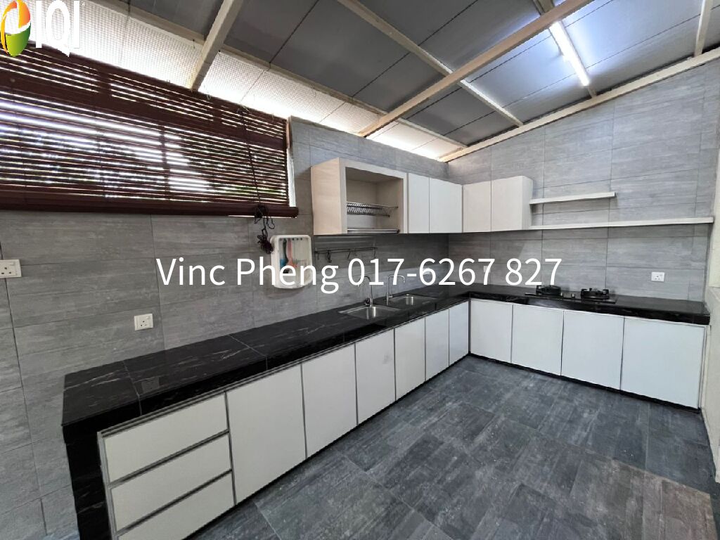 RARE ENDLOT SPACIOUS Terrace @ Taman Sutera Batu Berendam image