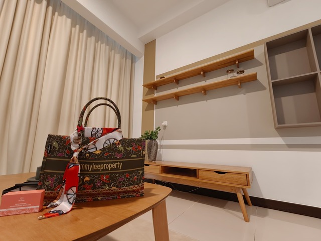 Hampshire Residences image