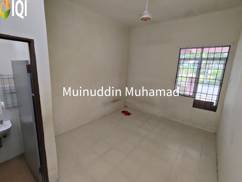 Taman Desa Bersatu Hutan Melintang Perak image