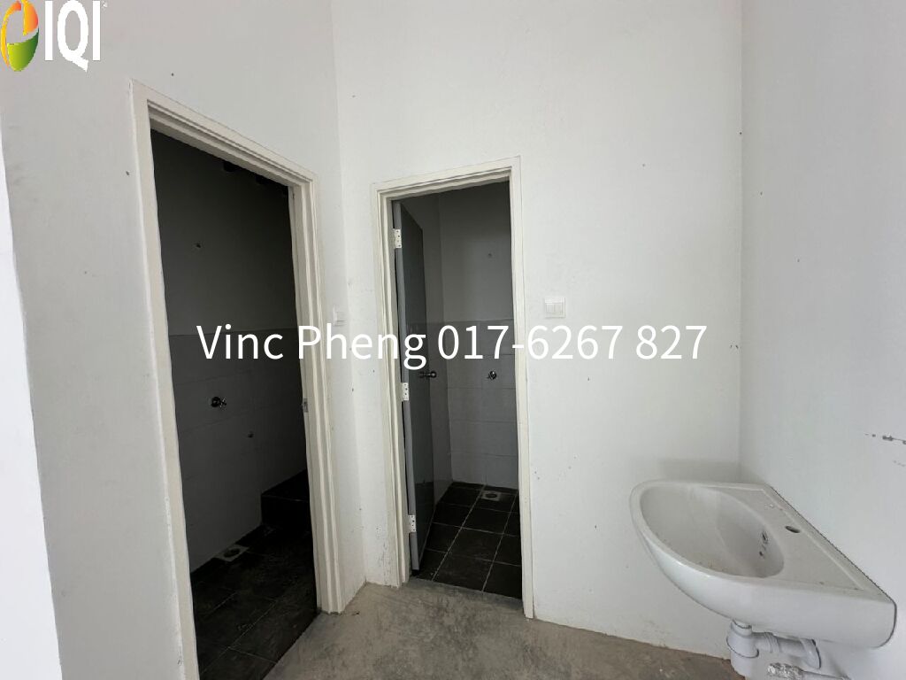 PREMIUM Semi-D Factory Warehouse with Office @ Ayer Keroh  Eco Park image