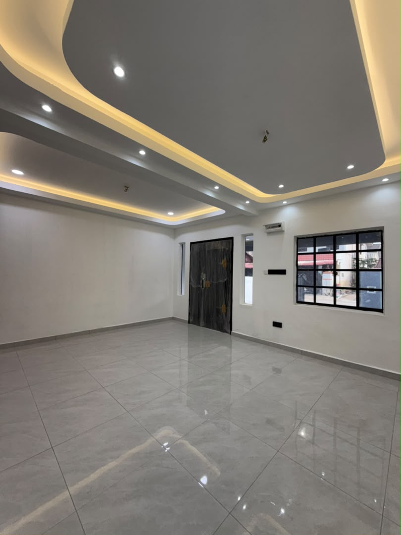 Taman Bukit Tiram 2 Sty Endlot,Jalan Ledang,Ulu Tiram,Renovated,Full Loan image