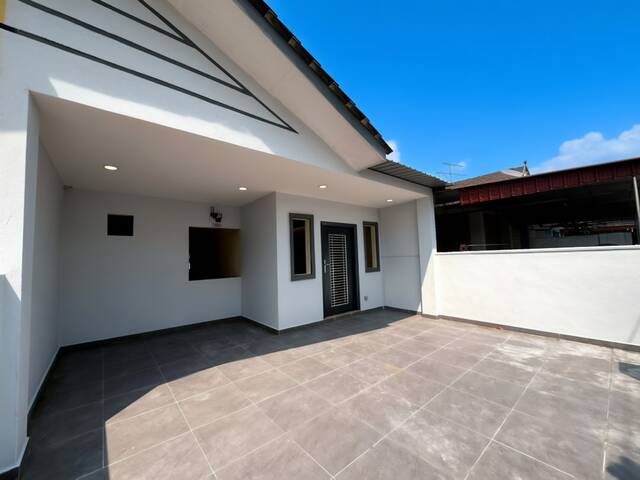 Taman Putri Kulai 1 Sty Terrace,Jalan Sri Putri,Kulai,Renovated,Unblock View image