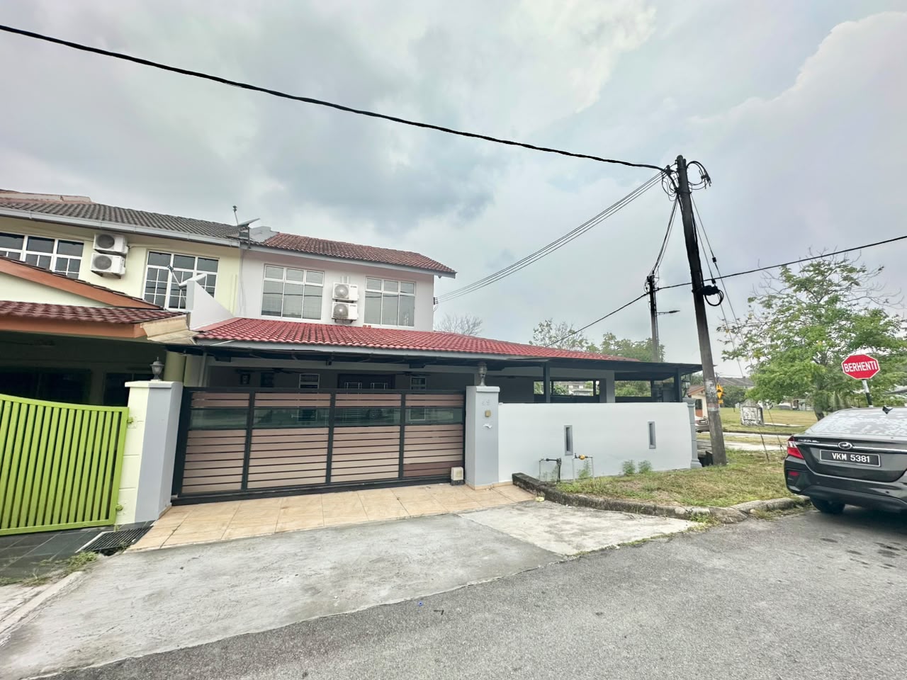 Taman Bukit Kempas 2 Sty Corner Lot,Johor Bahru,Renovated,Extend image