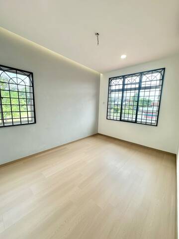 Taman Bukit Kempas 2 Sty Corner Lot,Johor Bahru,Renovated,Extend image