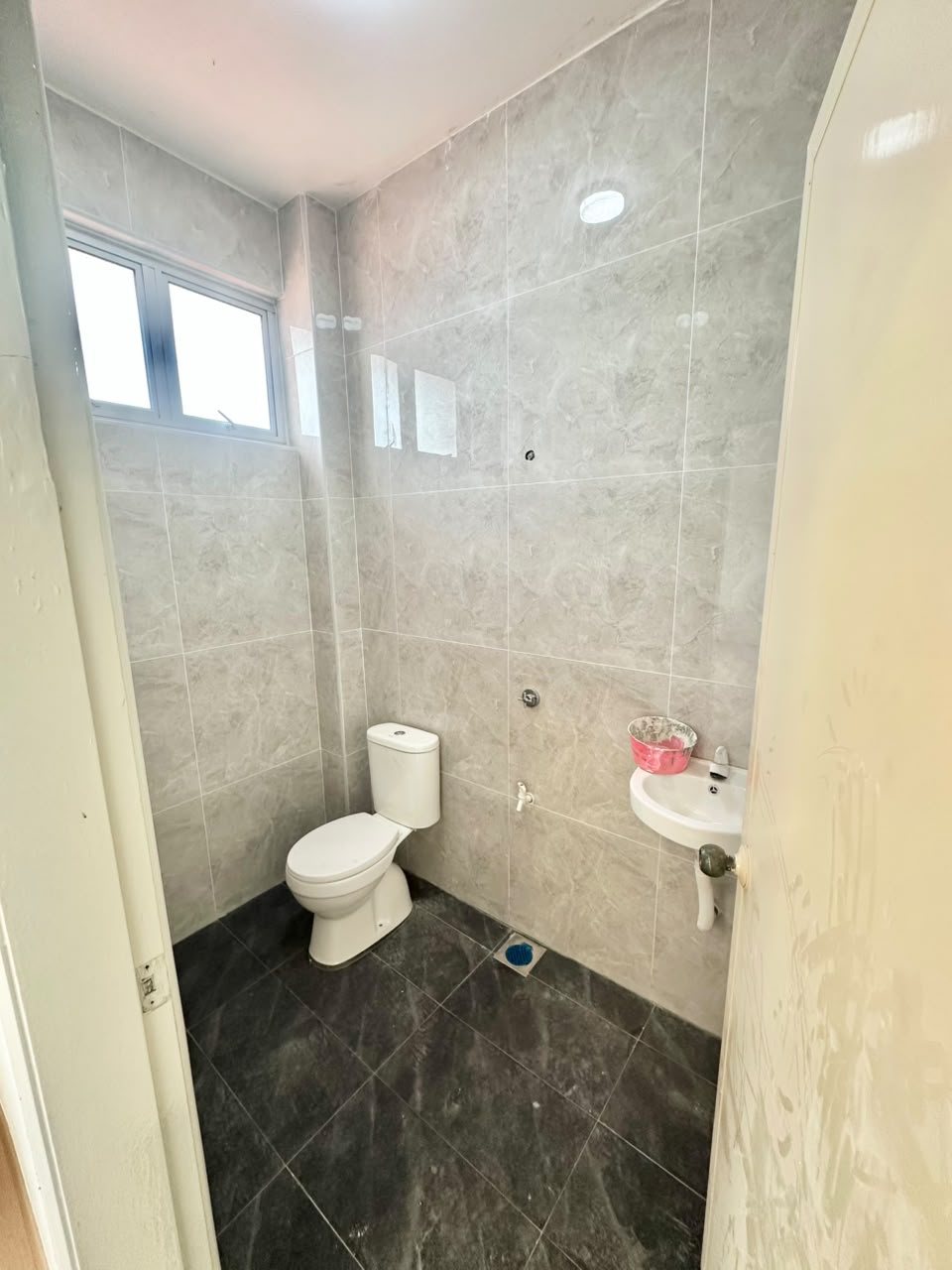 Taman Bukit Kempas 2 Sty Corner Lot,Johor Bahru,Renovated,Extend image