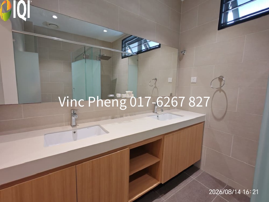 MOVE-IN READY! PREMIUM 4BR Terrace RM2K @ Batu Berendam image