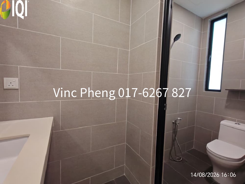 MOVE-IN READY! PREMIUM 4BR Terrace RM2K @ Batu Berendam image