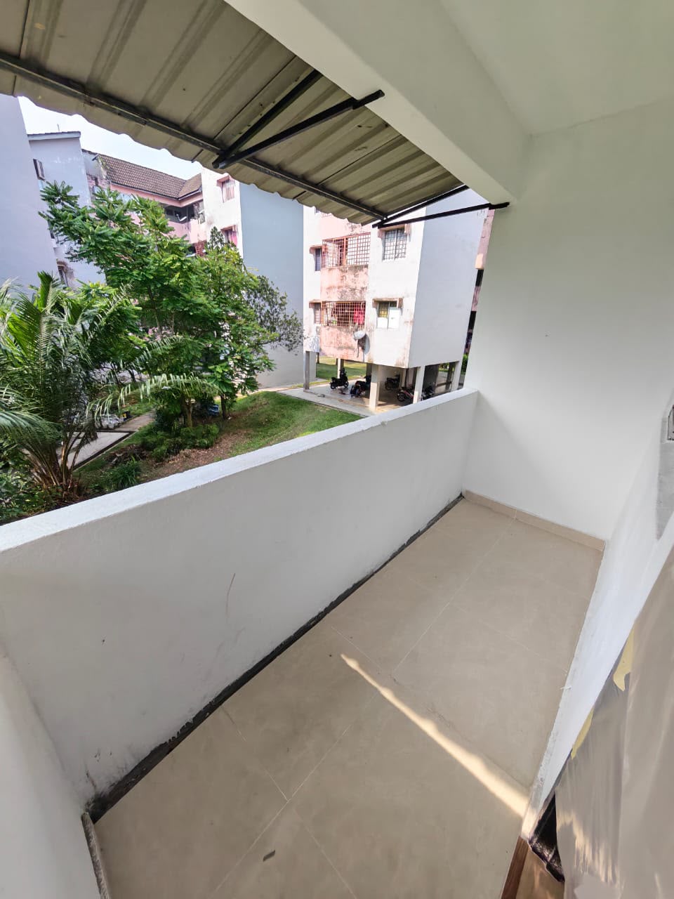 Taman Rinting Balau Low Cost Flat,Renovated,Level 1,Pasir Gudang image