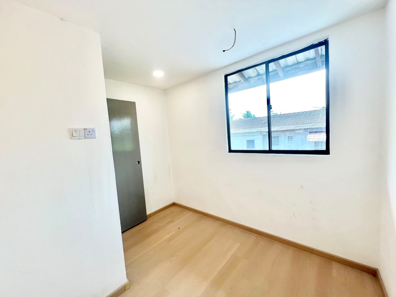 Taman Muhibbah 2 Sty Low Cost,Jalan Jambu Air,Kulai,Senai,Renovated image