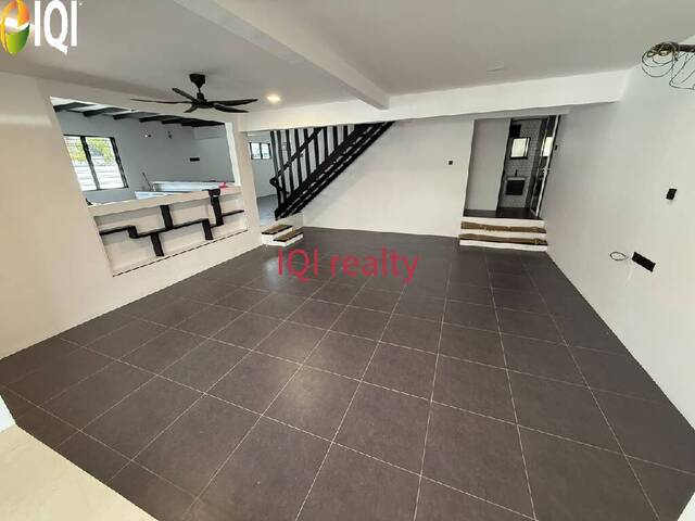 lorong tok sira 8 photo