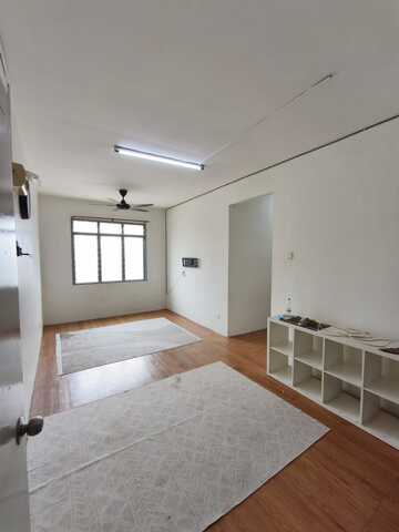Laman Tasik Panda Medium Cost Flat,Level 3,Taman Redang,Johor Bahru image