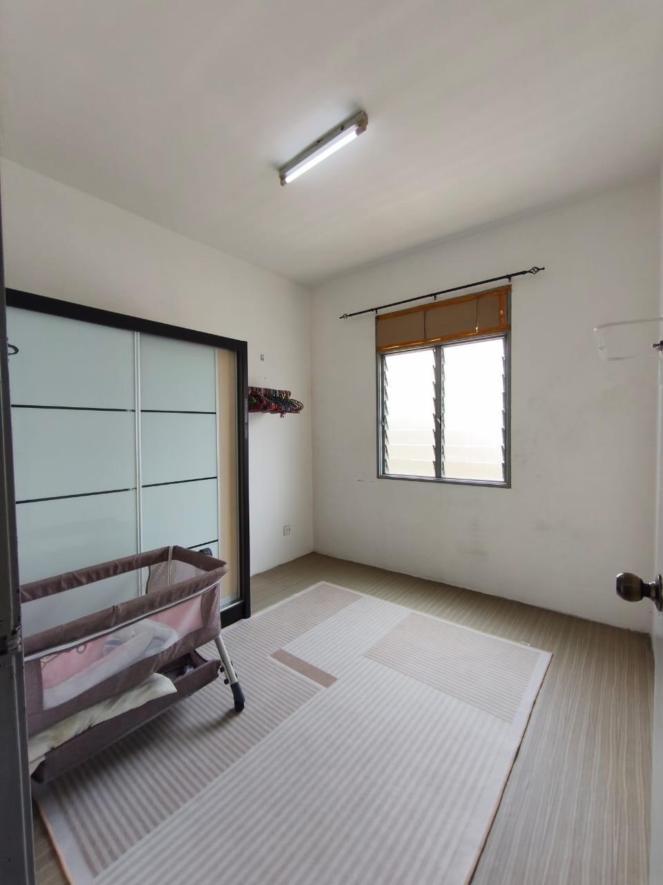 Laman Tasik Panda Medium Cost Flat,Level 3,Taman Redang,Johor Bahru image