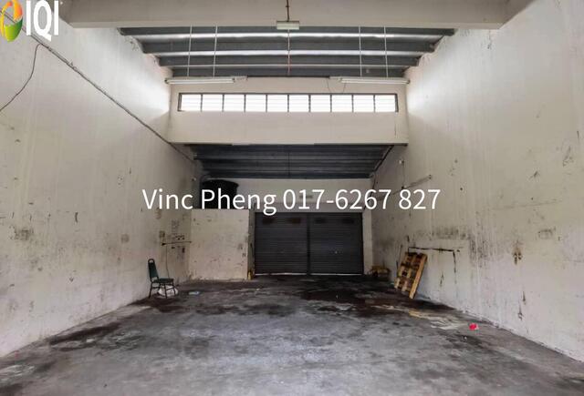 GRAB THIS! RM1,400 Only! 1,679 SQFT Warehouse For Rent @ Taman IKS Duyong image