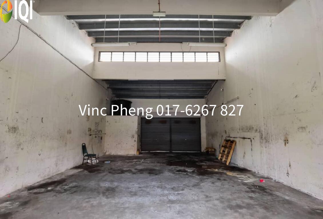 GRAB THIS! RM1,400 Only! 1,679 SQFT Warehouse For Rent @ Taman IKS Duyong image