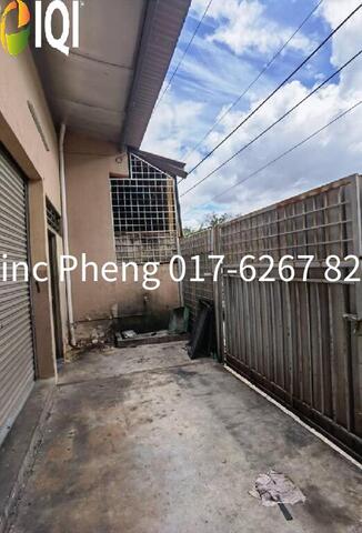 GRAB THIS! RM1,400 Only! 1,679 SQFT Warehouse For Rent @ Taman IKS Duyong image