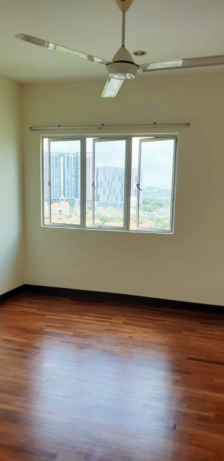 Green Avenue Condominium image