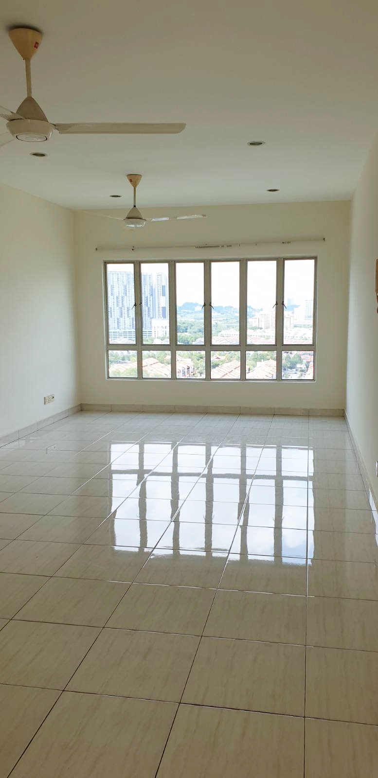 Green Avenue Condominium image
