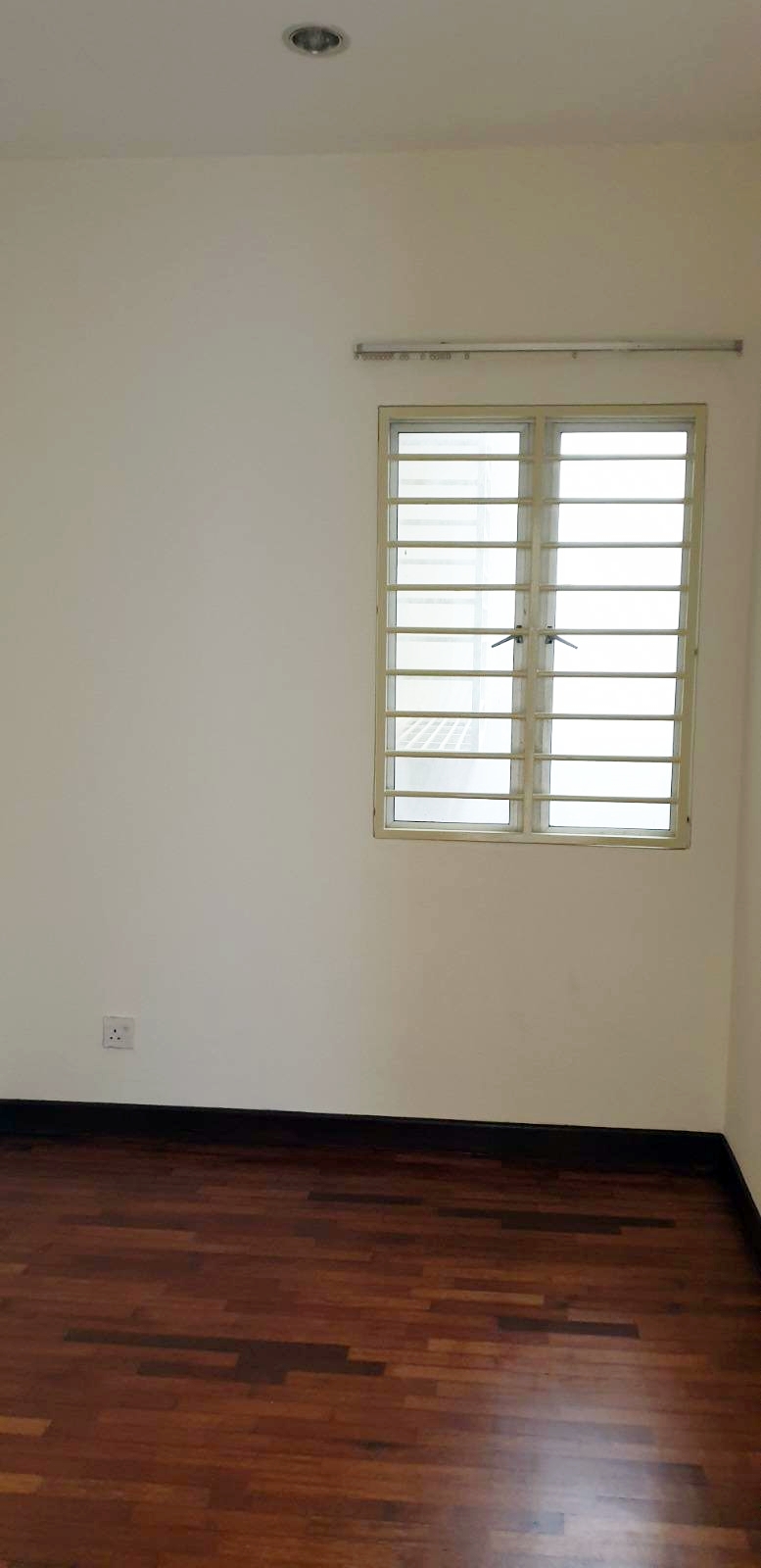 Green Avenue Condominium image