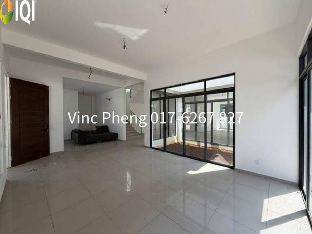 BRAND NEW SPACIOUS Semi-D @ Country Villa Resort Ayer Keroh   photo