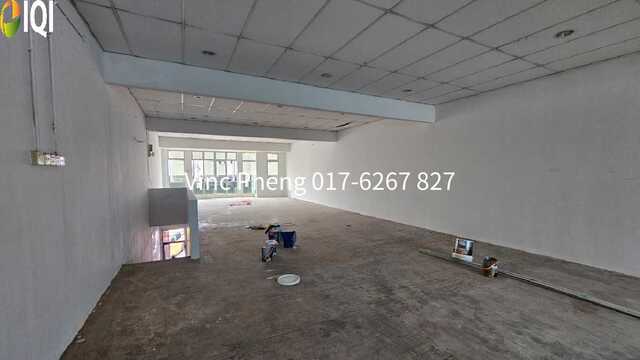 PRIME Shoplot 1st Floor Facing Main Road Behind Cheng Lotus
