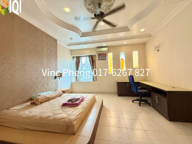 SPACIOUS FULLY RENOVATED Terrace For Rent @ Bukit Piatu Mutiara photo