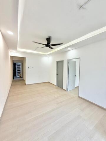 Taman Bukit Tropika Medium Cost Flat,Ulu Tiram,Medium Floor,Renovated