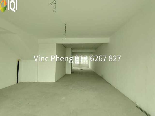 RARE OPPORTUNITY! 3-Storey Shoplot + Mezzanine @ Bemban photo