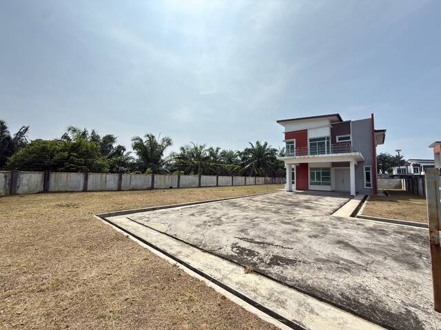 RARE BIG LAND FREEHOLD CORNER 5R Bungalow @ Paya Rumput Perdana