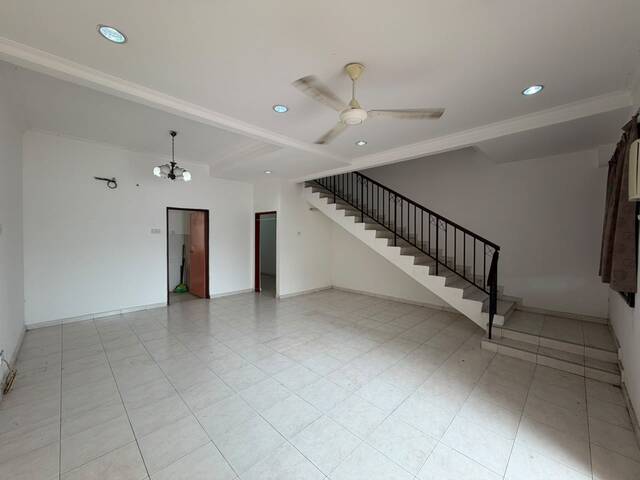 SPACIOUS FREEHOLD 4R3B RENOVATED Terrace @ Tmn Seri Jati Batu Berendam